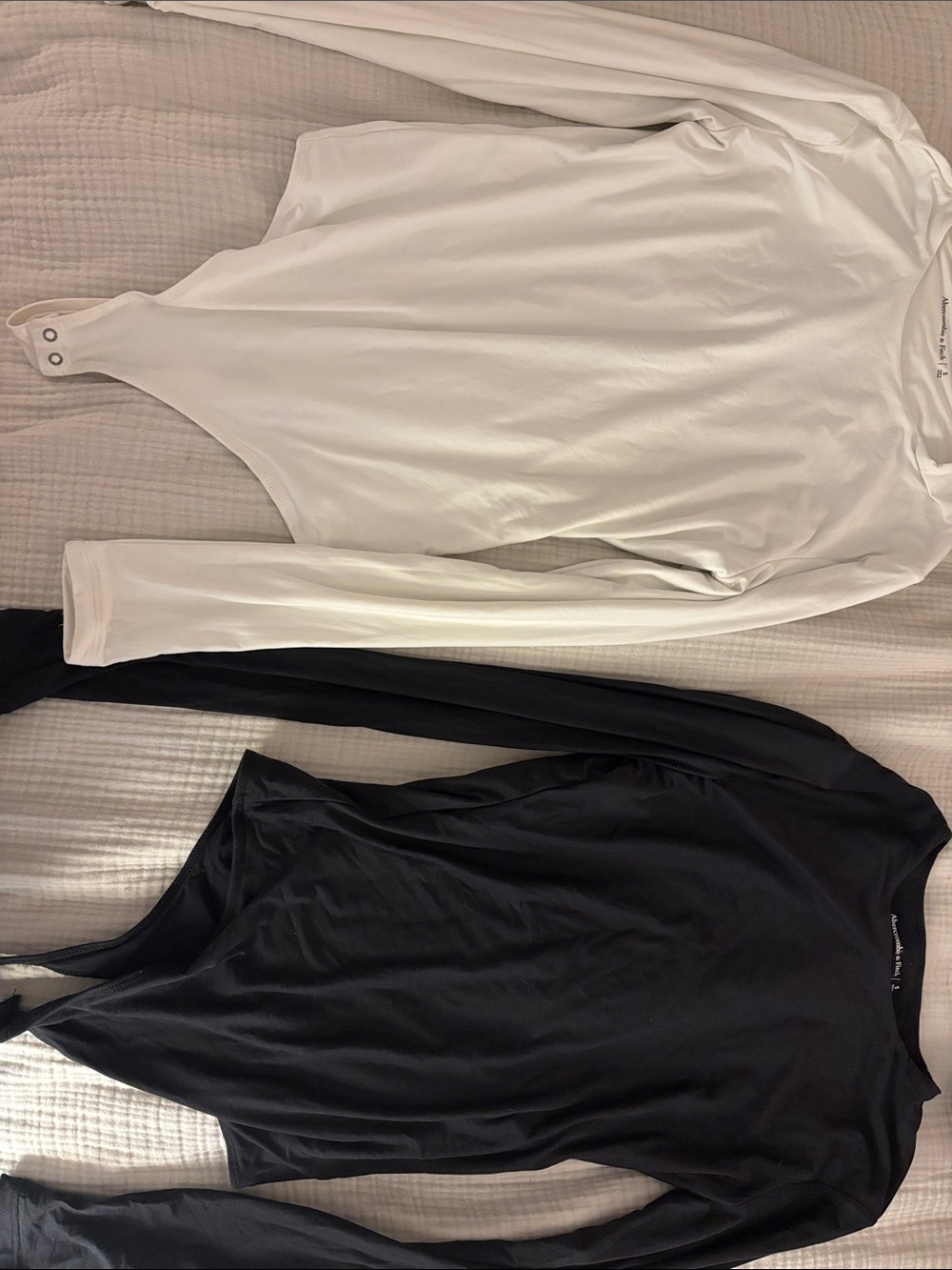 Abercrombie & Fitch - Black and White Long sleeve bodysuits